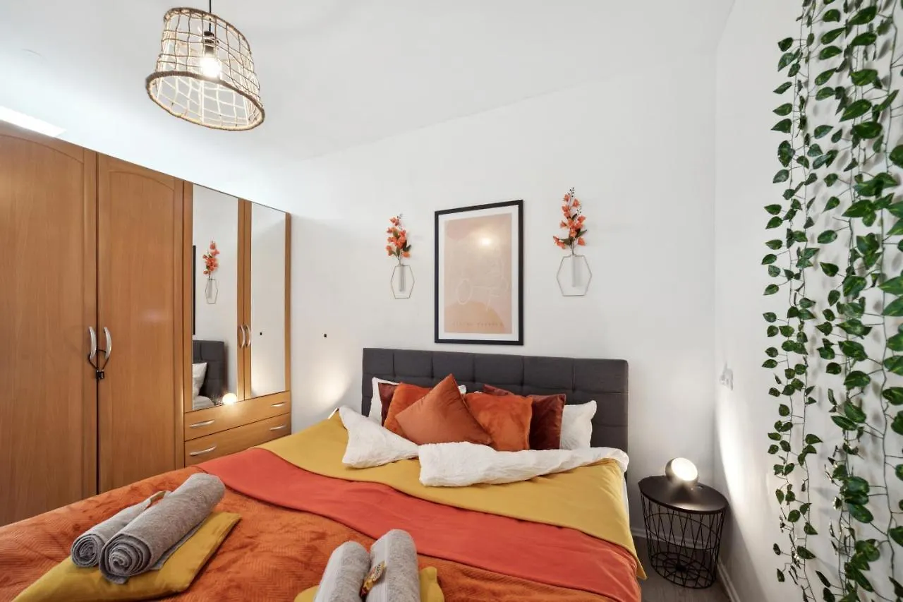 Apartment Fireball Thermennahes Studio Mit Arbeits- Und Parkplatz, Kueche Bad Staffelstein